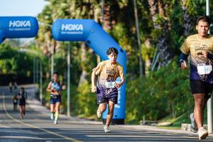 BIB: 150
                            <button type="button" onclick="openModal(22572639)" class="btn btn-primary btn-sm float-right btn-popup" data-toggle="modal" data-target=".modal-high-quality">
                        <i class="fas fa-shopping-cart"></i> Add to Cart
                    </button>
                                            <button type="button" onclick="isThisMe(22572639, true)" class="btn btn-success btn-sm float-right btn-popup btn-isme hidden" data-toggle="tooltip" data-placement="bottom" title="นี่คือรูปของคุณใช่ไหม คลิกที่นี่เพื่อเอาเข้าอัลบั้ม">
                        <i class="fas fa-plus"></i> Add to album
                    </button>
                    <button type="button" onclick="isThisMe(22572639, false)" class="btn btn-warning btn-sm float-right btn-popup btn-isnotme hidden">
                        <i class="fas fa-ban"></i> Remove from album
                    </button>